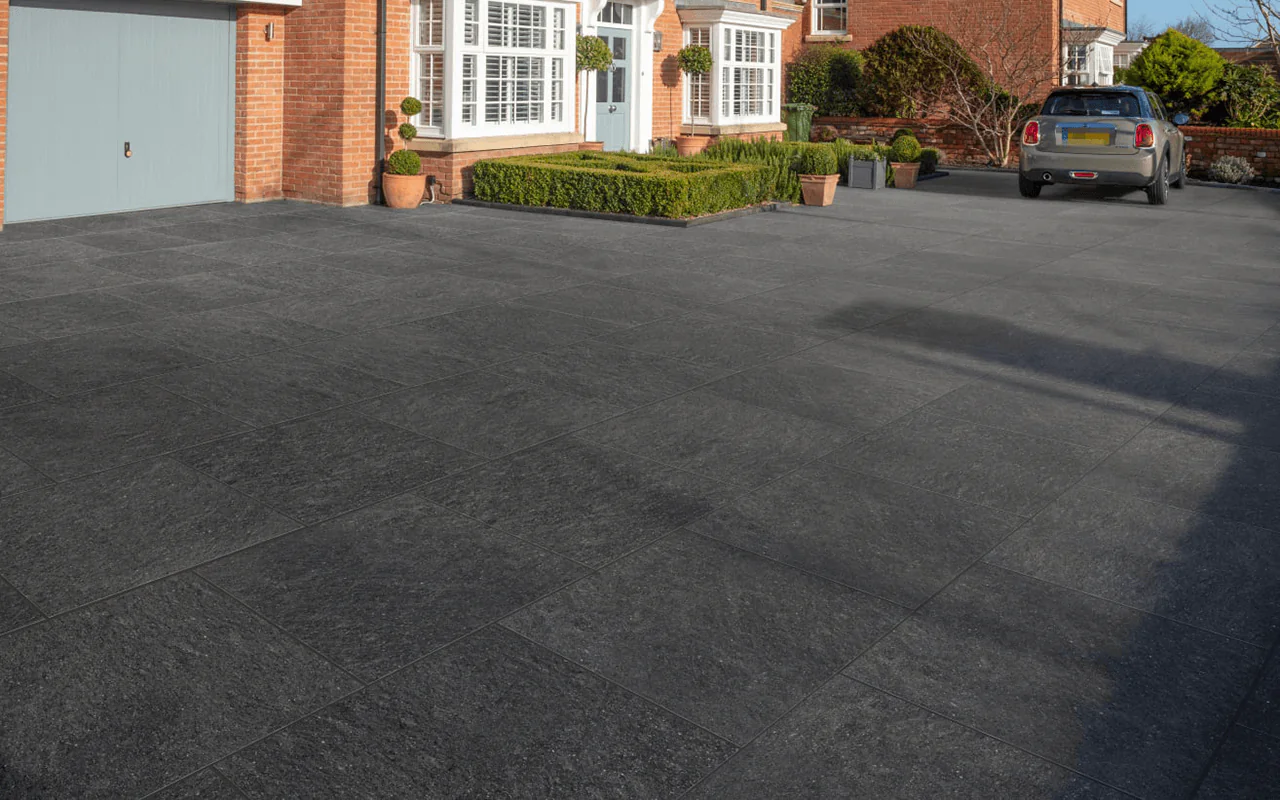 H&S Driveways Work